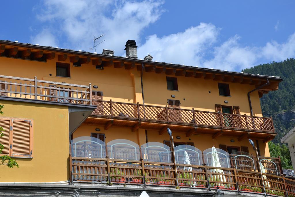 Residence Aquila Brusson Exterior foto