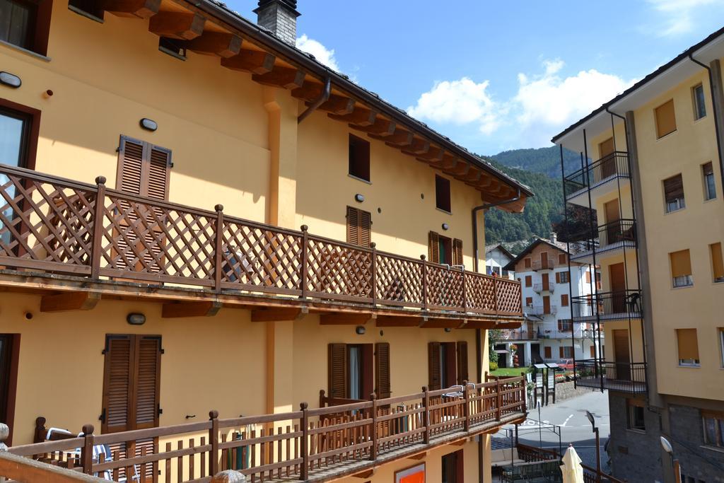 Residence Aquila Brusson Exterior foto