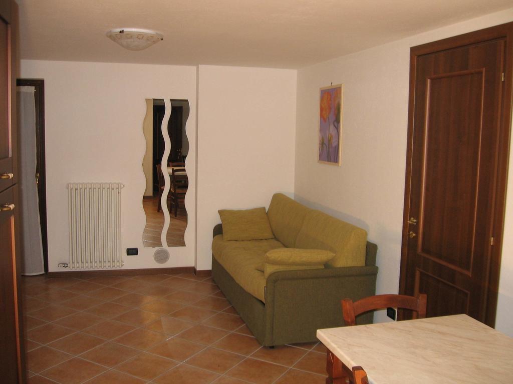 Residence Aquila Brusson Zimmer foto